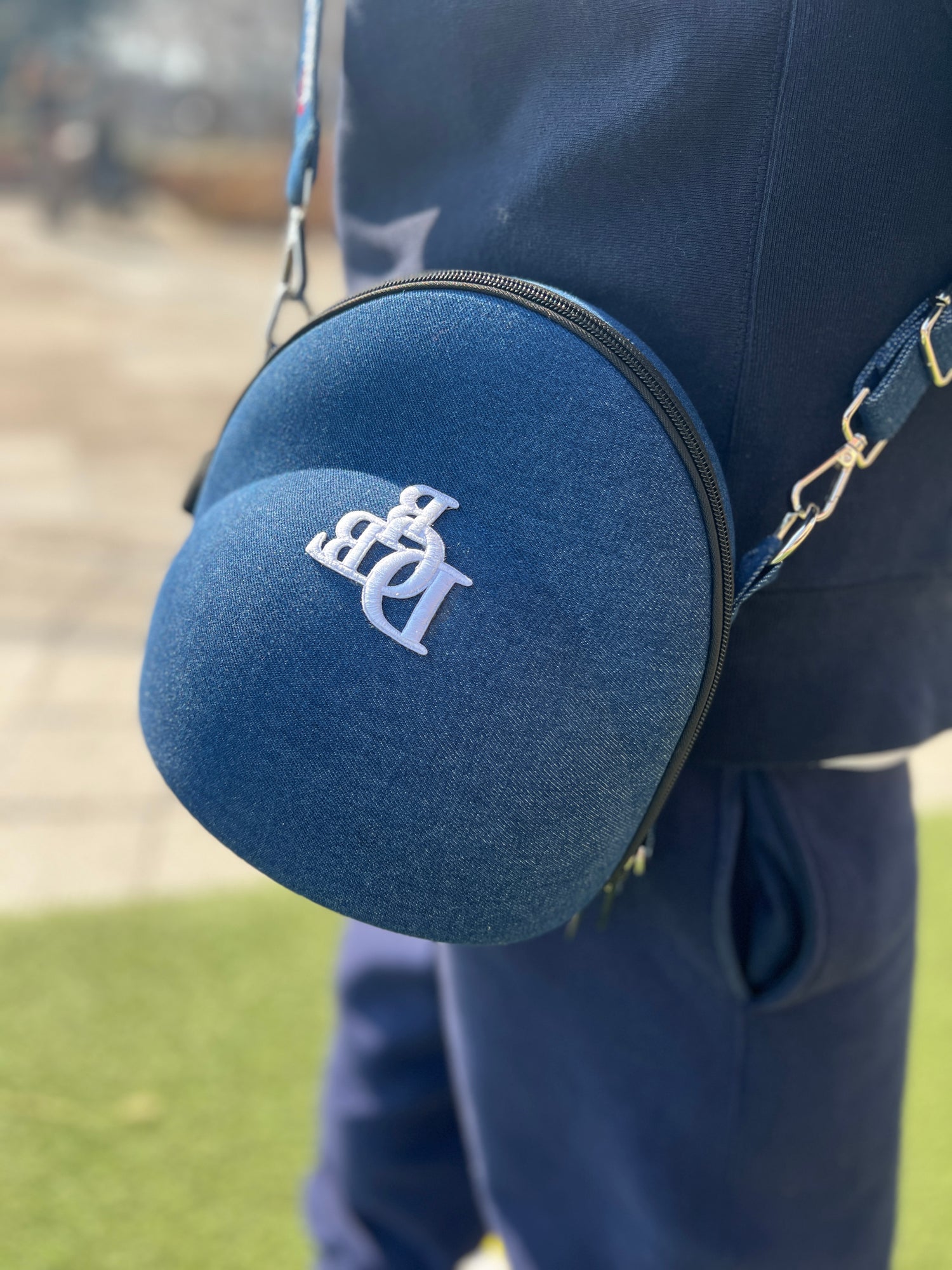 武井ドンゲバビー監修　Kaedear×DGBBコラボ 高機能キャップバック  ツーリング・ショッピング・旅行 様々なシチュエーションで活躍